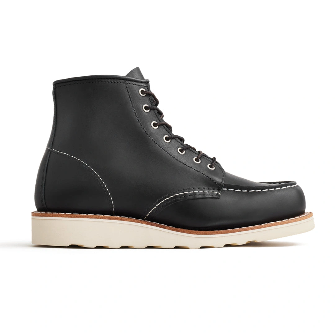 Black Boundary Boots: Your 6-Inch Moc Toe Must-Have for Effortless Style and Adventure.